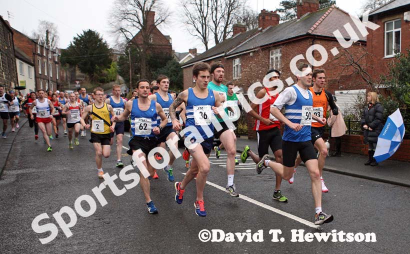 Start of the New Years Day Morpeth 11k Road Race. Photo: David T. Hewitson/Sports for All Pics